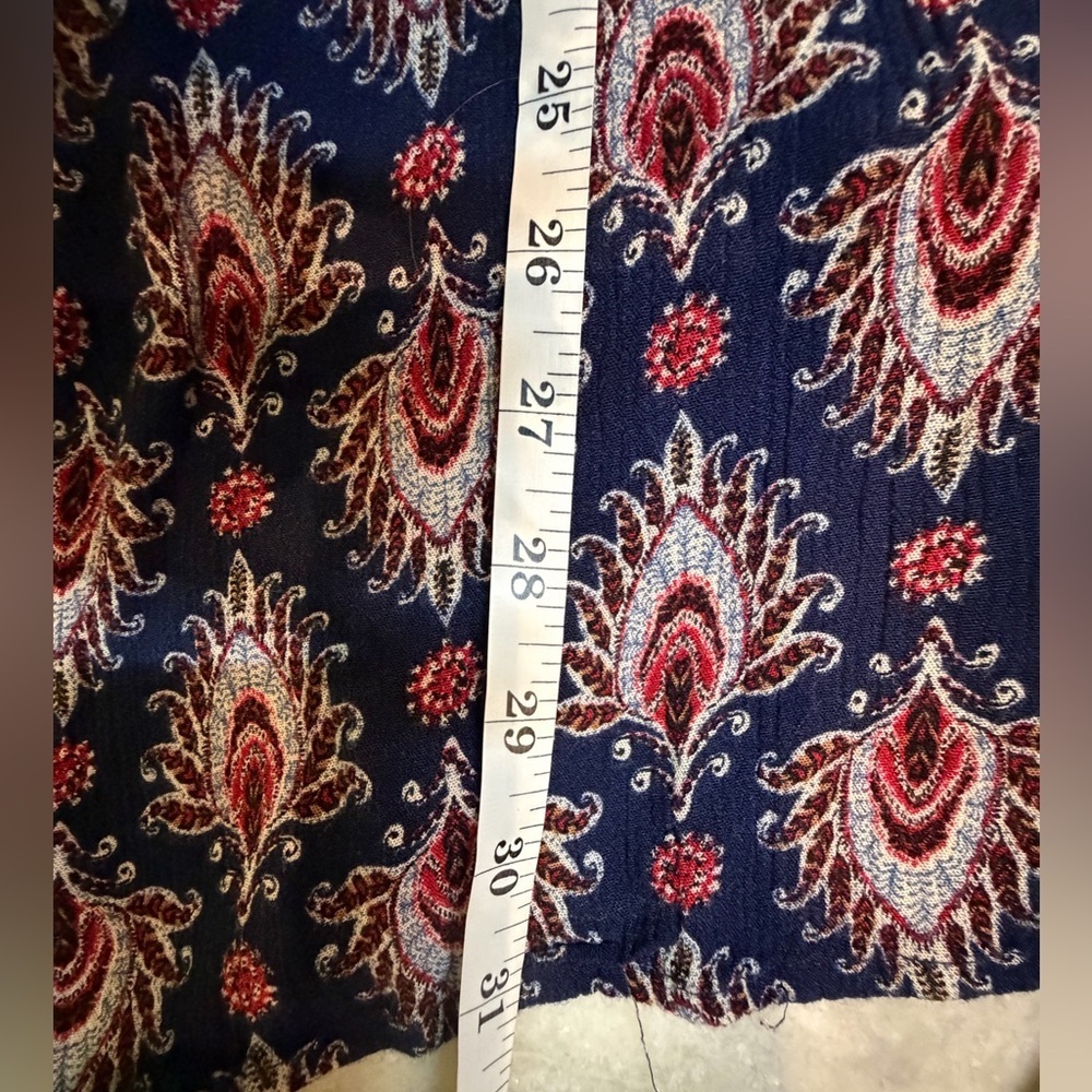 Mossimo Supply Co Boho Paisley Tunic Top Navy Red Rayon Long Sleeve Size L - Picture 8 of 9